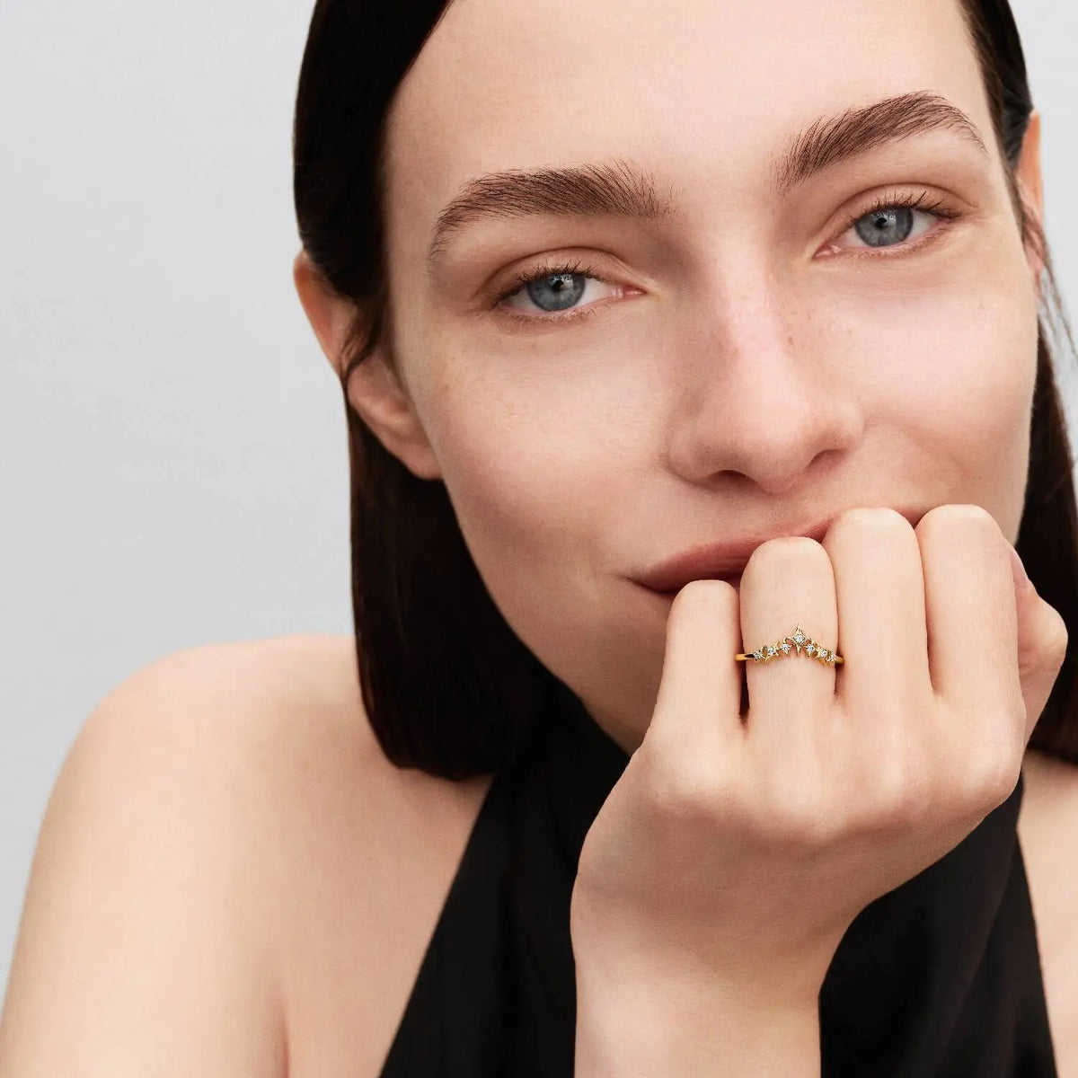 Pandora Tiara Sterne Ring Goldfarben
