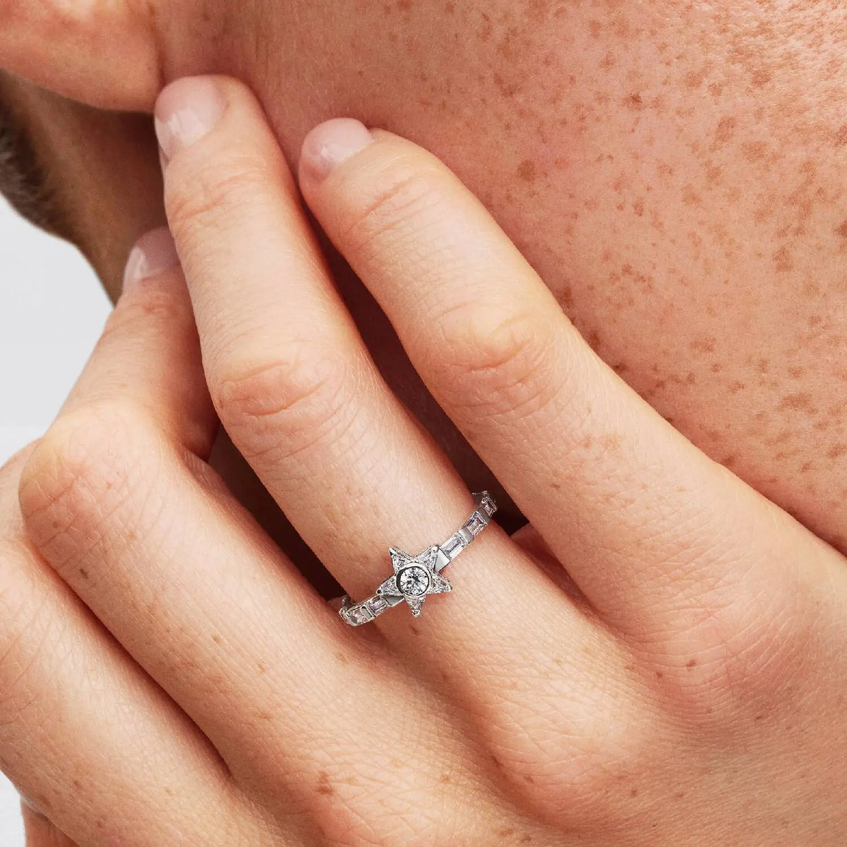Pandora Funkelnder Stern Baguette Ring