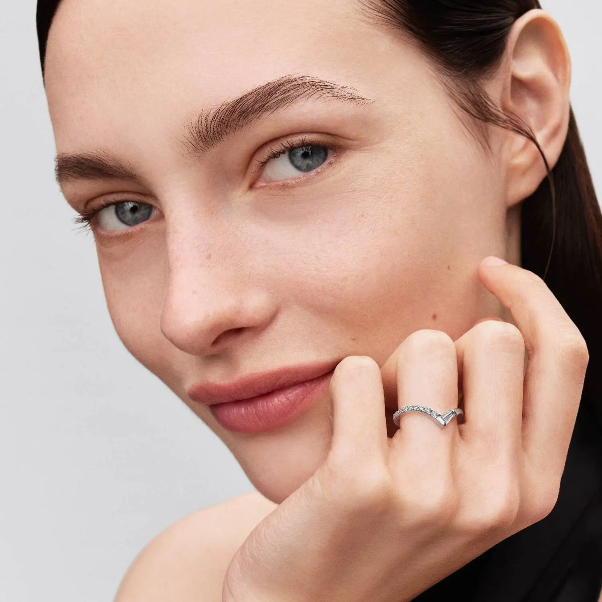 Pandora Tiara Baguette Pavé Ring