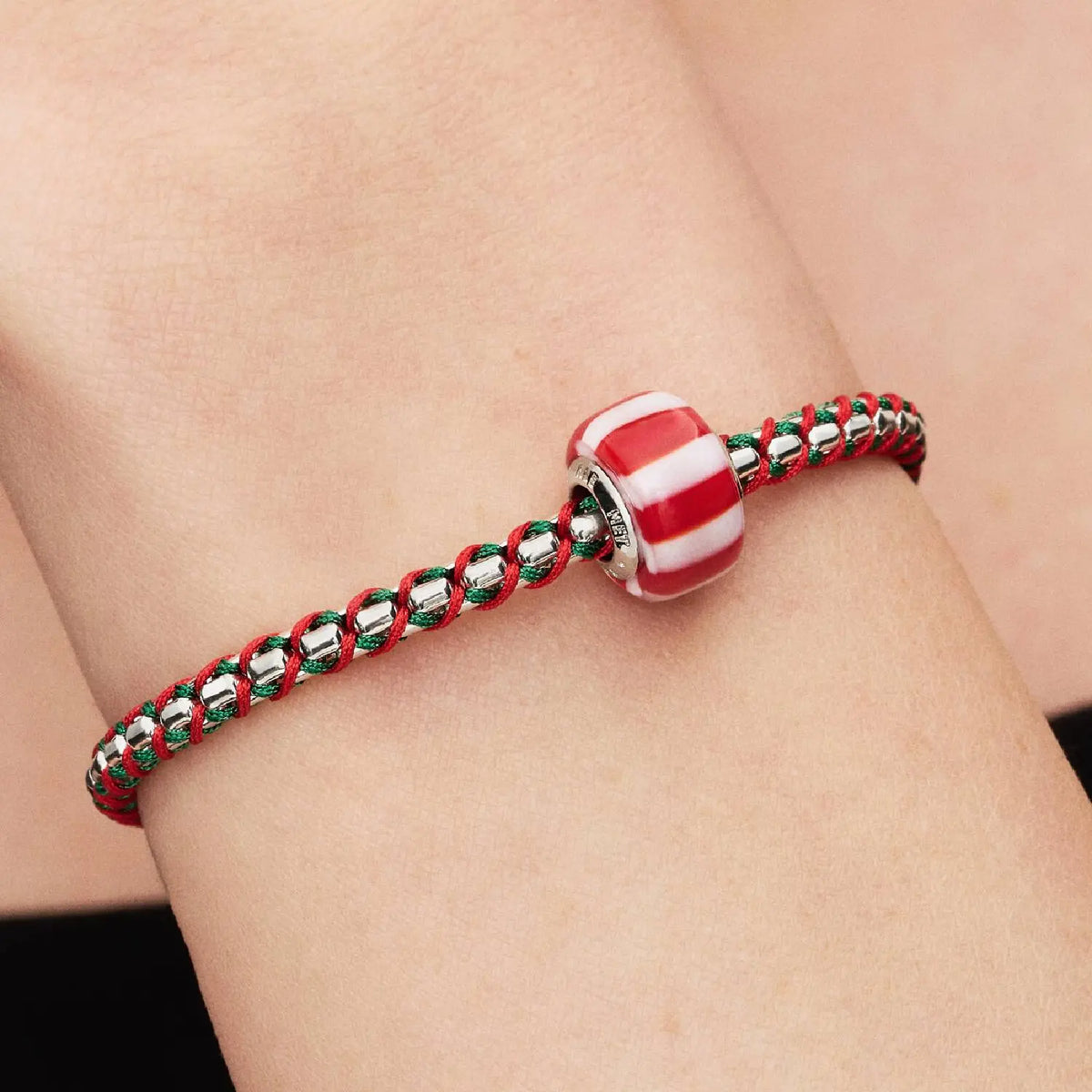Pandora Moments Rote Zuckerstange Murano-Glas-Charm