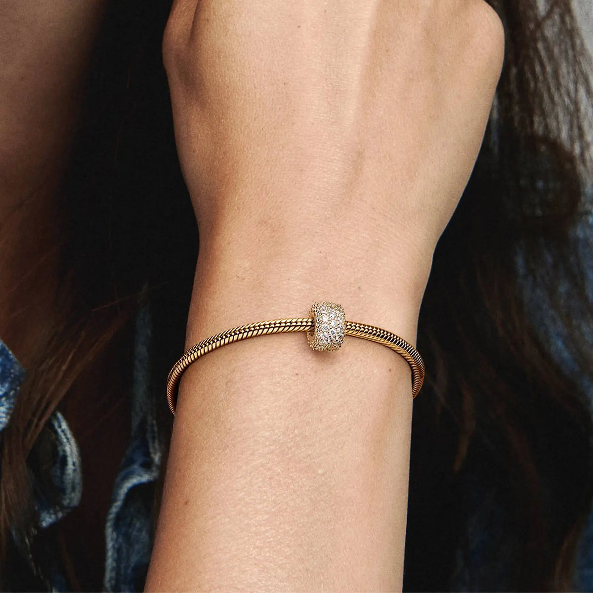 Pandora Moments Funkelndes Dreireihiges Pavé-Charm