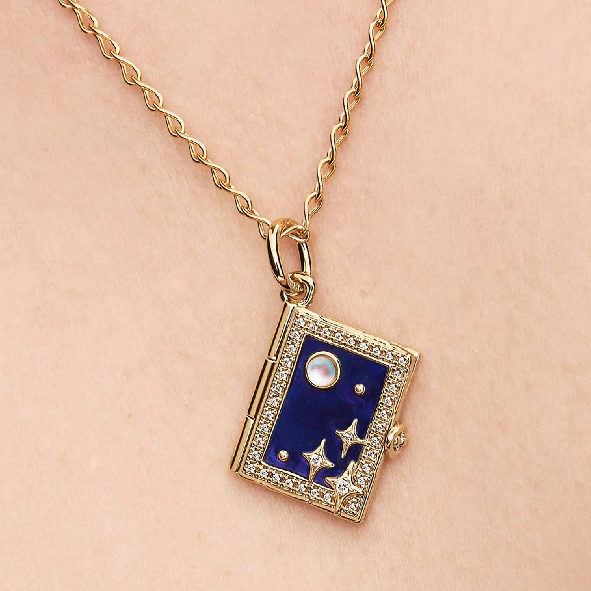 Pandora Gravierbares Zauberbuch Charm-Anhänger