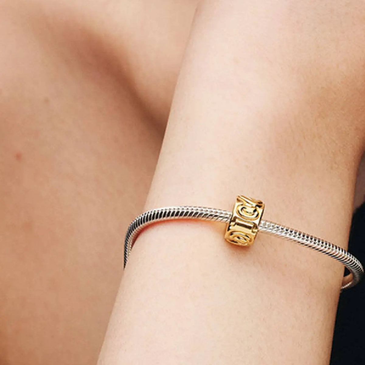 Pandora Moments Liebesknoten Clip-Charm