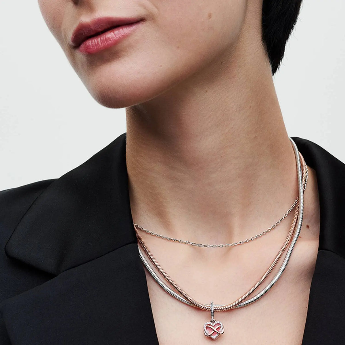 Pandora Moments Funkelndes Unendlichkeits-Herz Charm-Anhänger