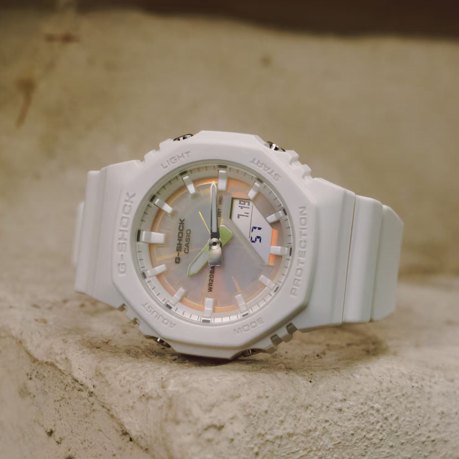 CASIO G-SHOCK Classic GMA-P2100 Damenuhr