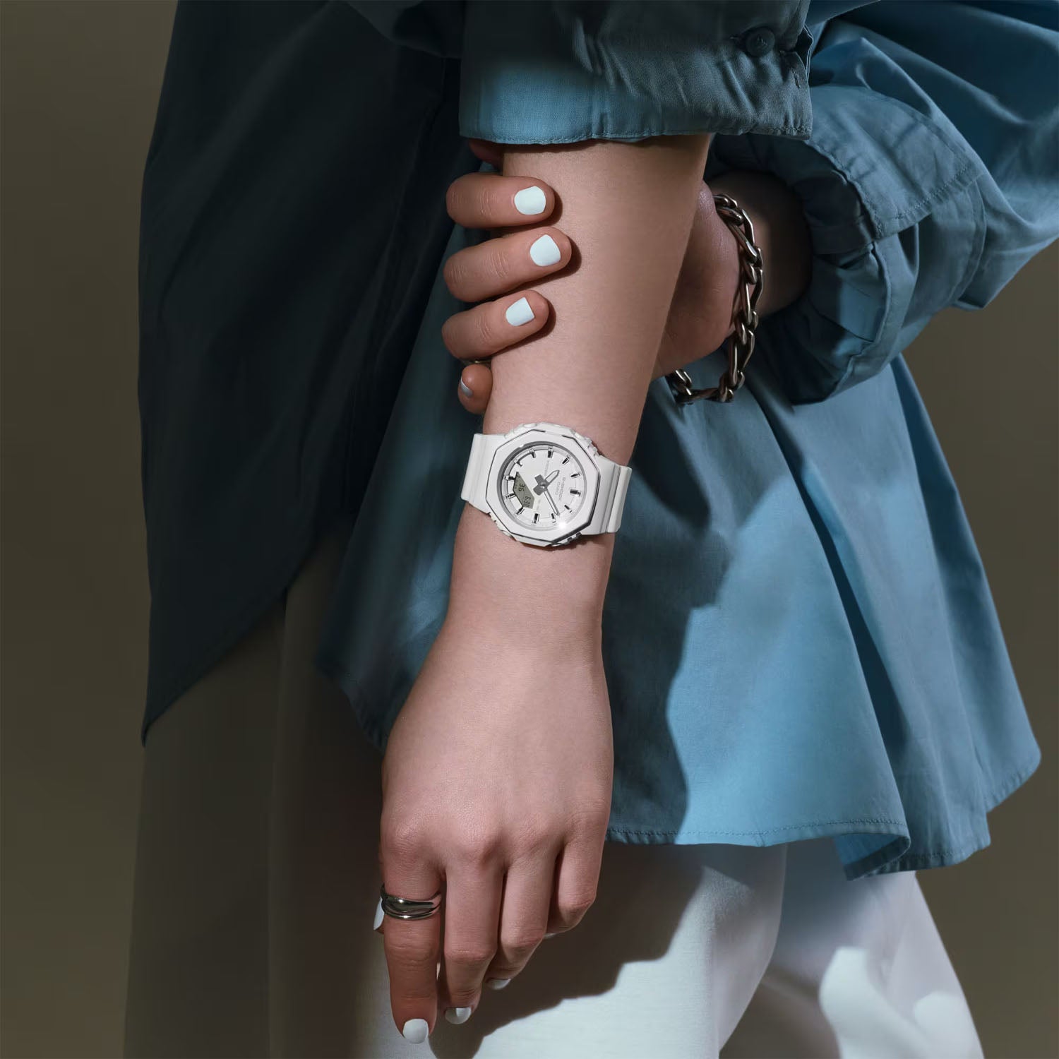 CASIO G-SHOCK Classic GMA-P2100 Damenuhr