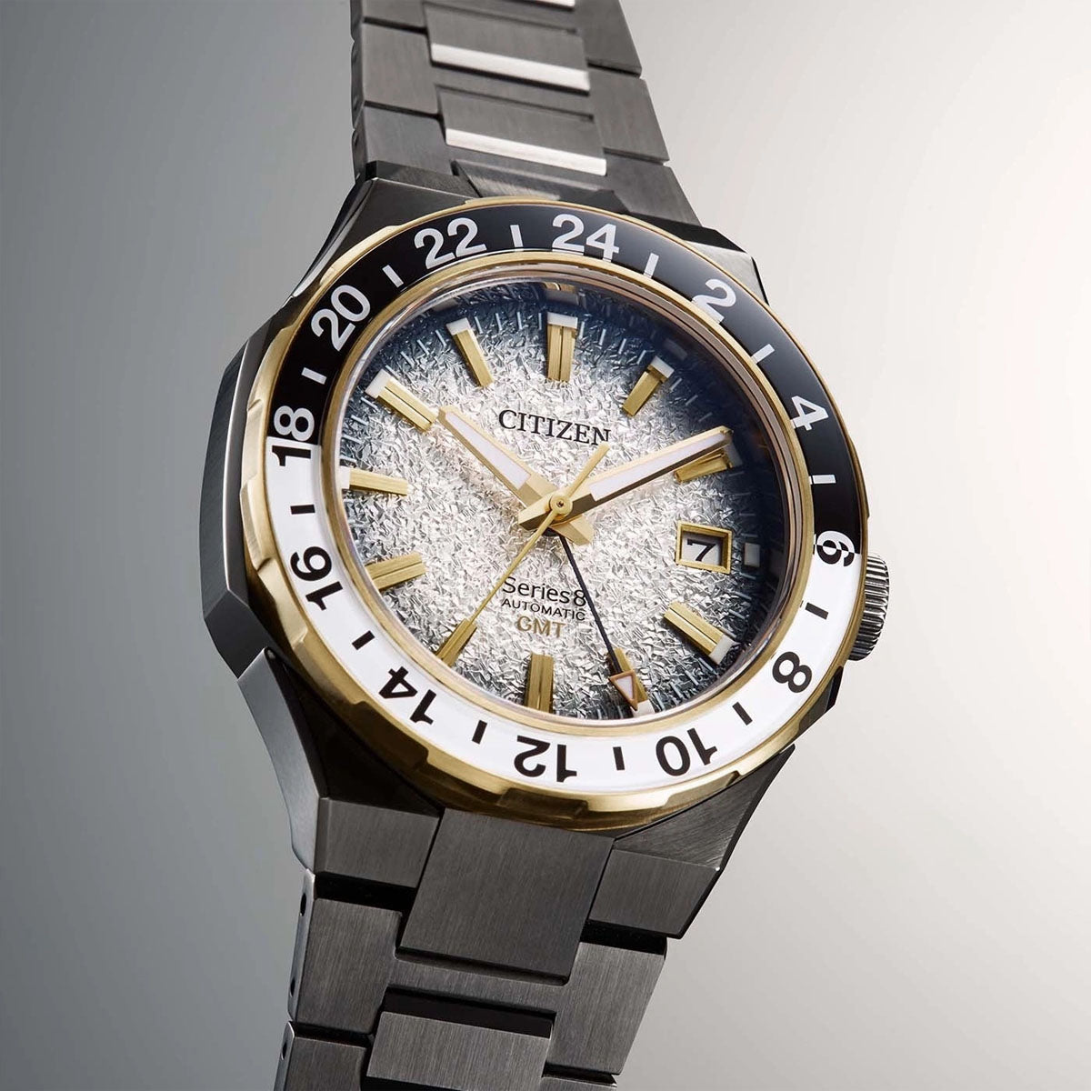 Citizen Series 8 GMT Automatik Herrenuhr Limited Edition