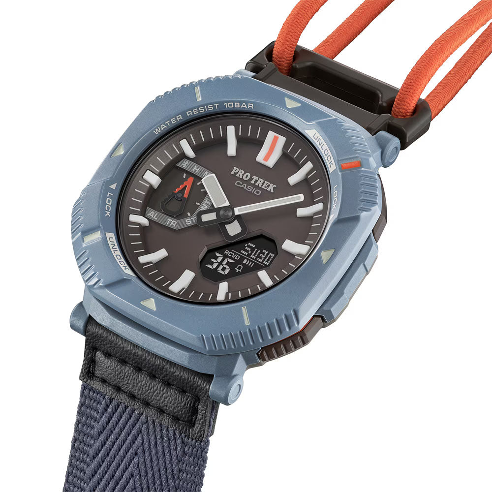 CASIO PRO TREK Bluetooth® Solar Herrenuhr