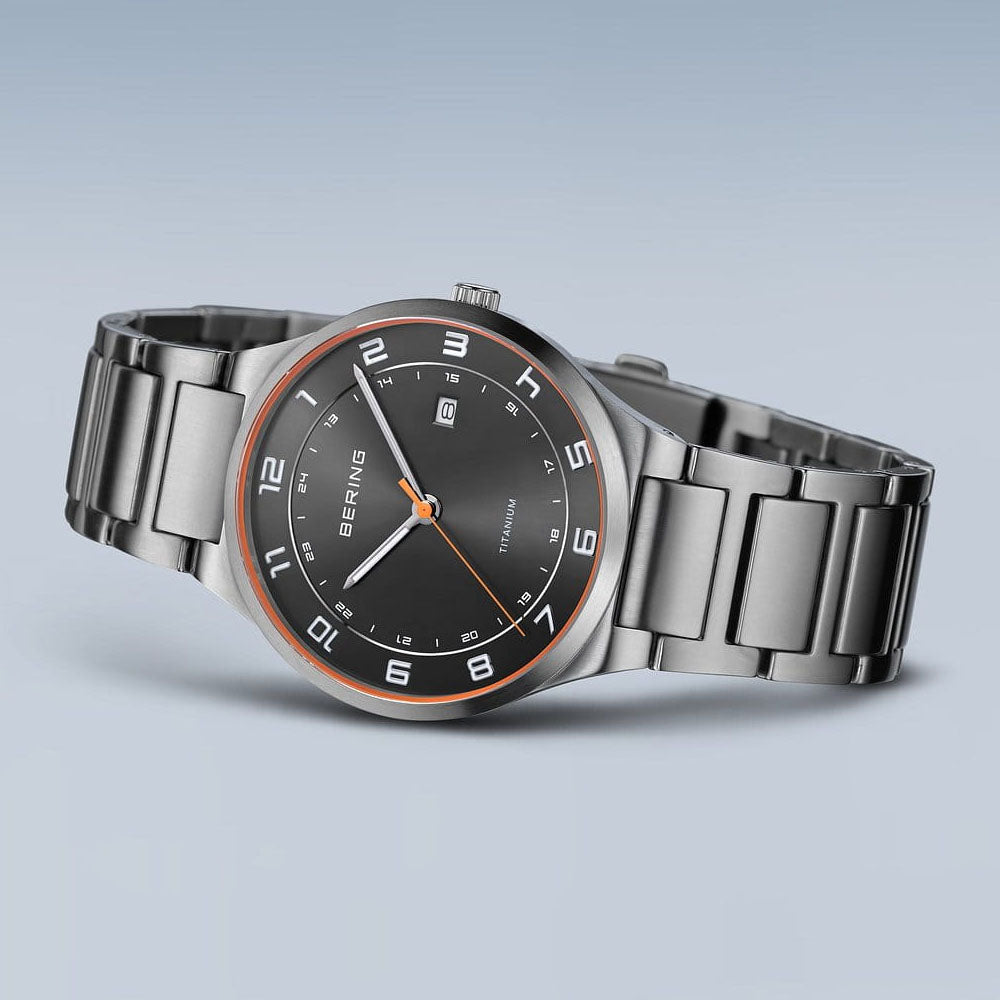 BERING Titanium Herrenuhr