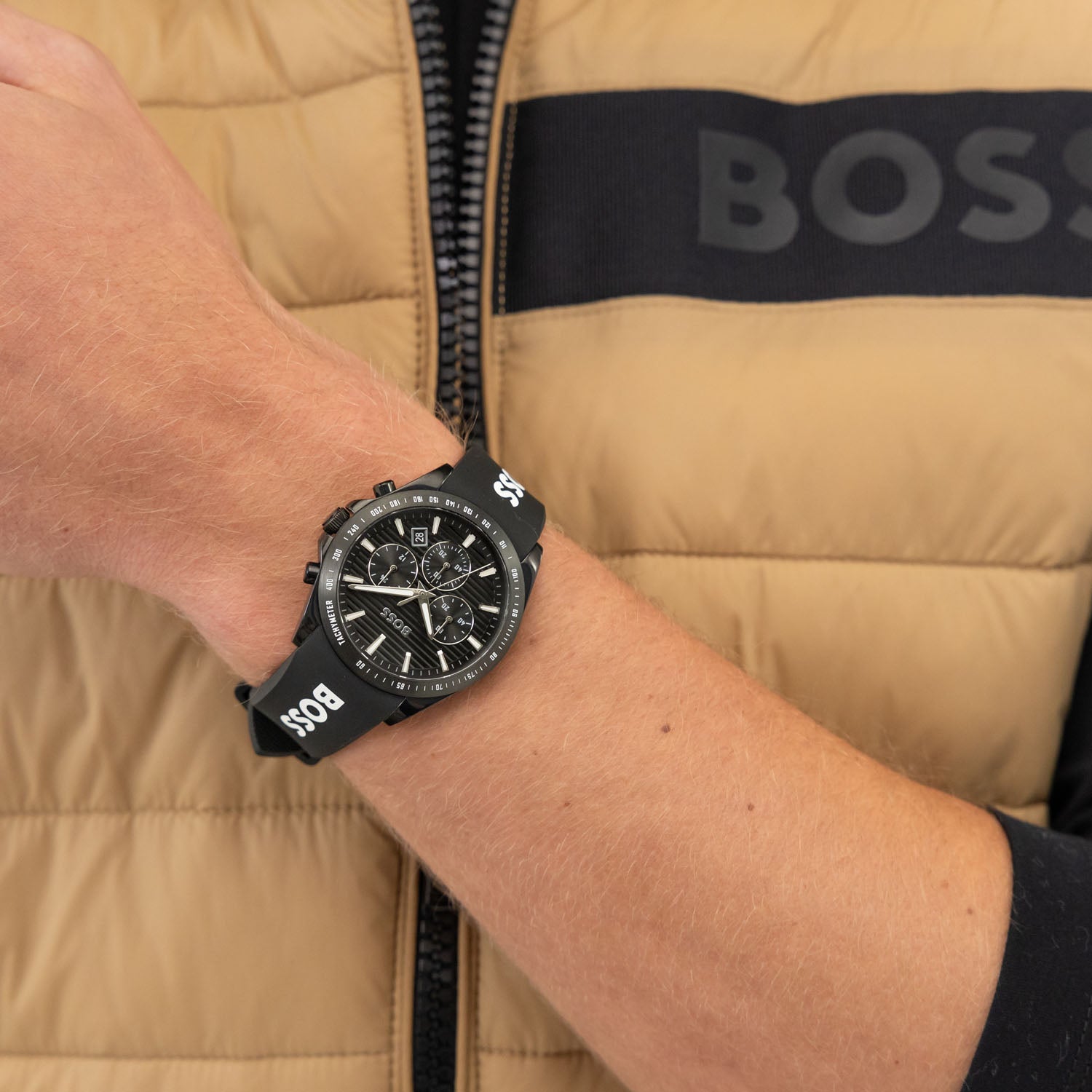 BOSS Herrenuhr Strike Chrono LE