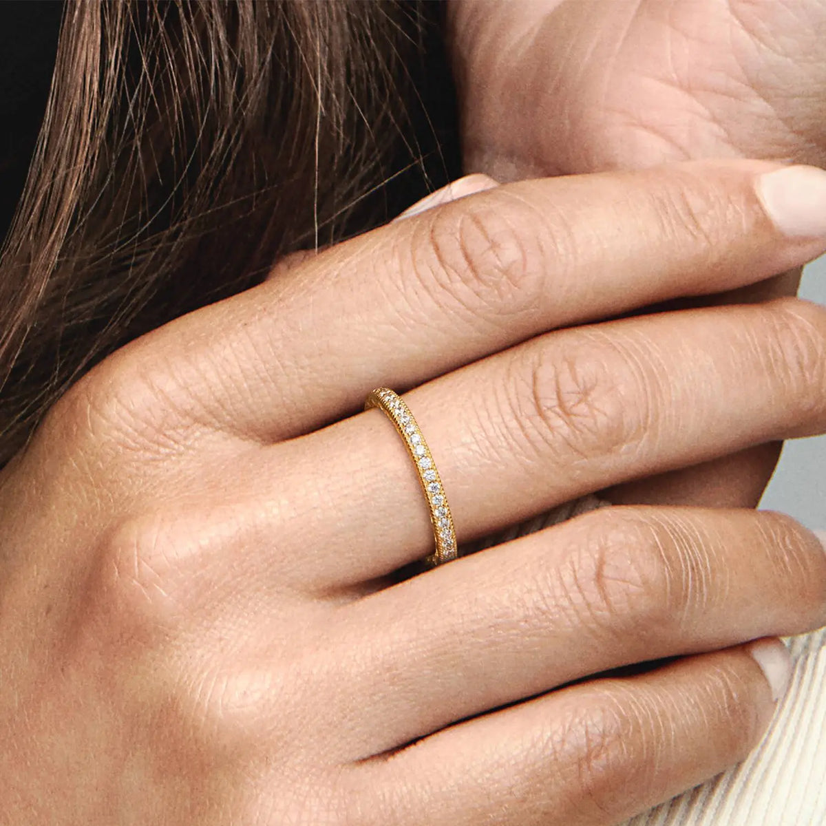 Pandora Funkeln und Herzen Ring