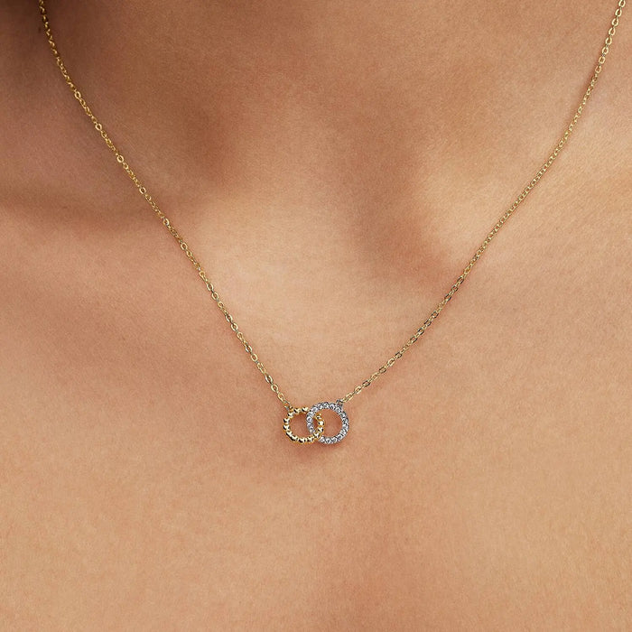 Pandora Verschlungene Kreise Halskette mit Kugeln und Pavé