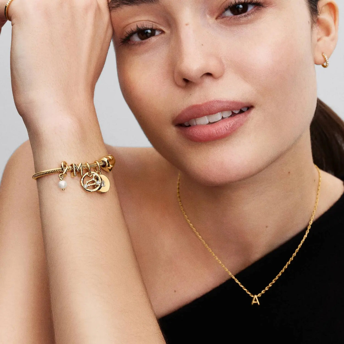 Pandora Moments Schlangen-Gliederarmband mit Herz-Verschluss