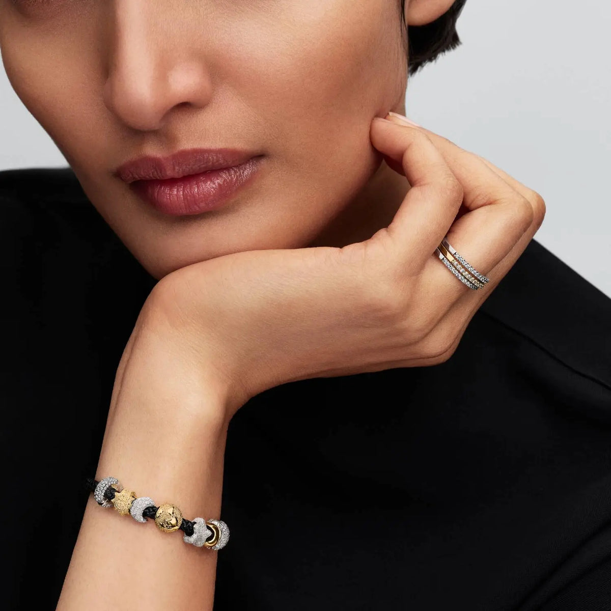 Pandora Moments Schimmerndes Schwarzes Kordel-Armband