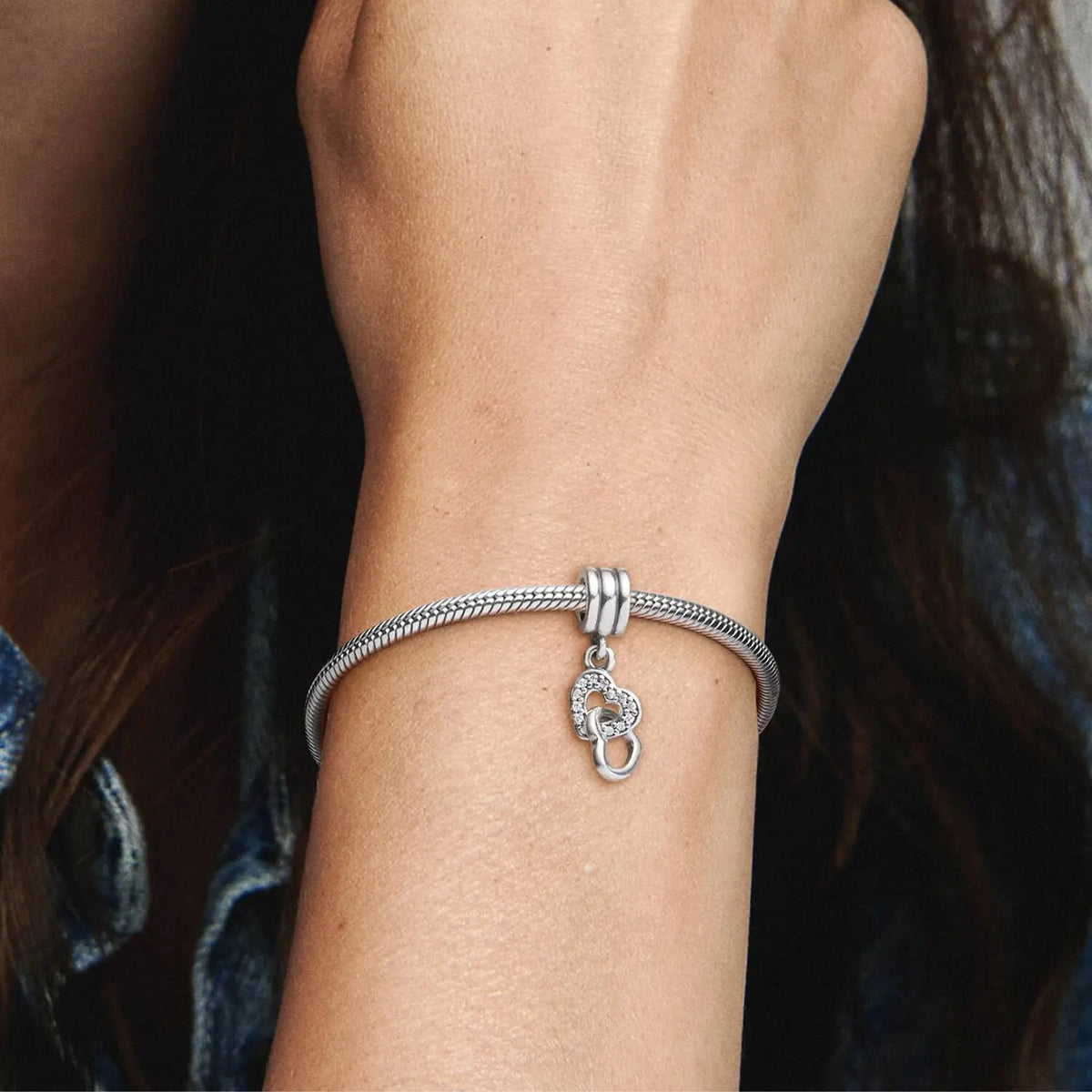 Pandora Moments Verschlungene Herzen Charm-Anhänger