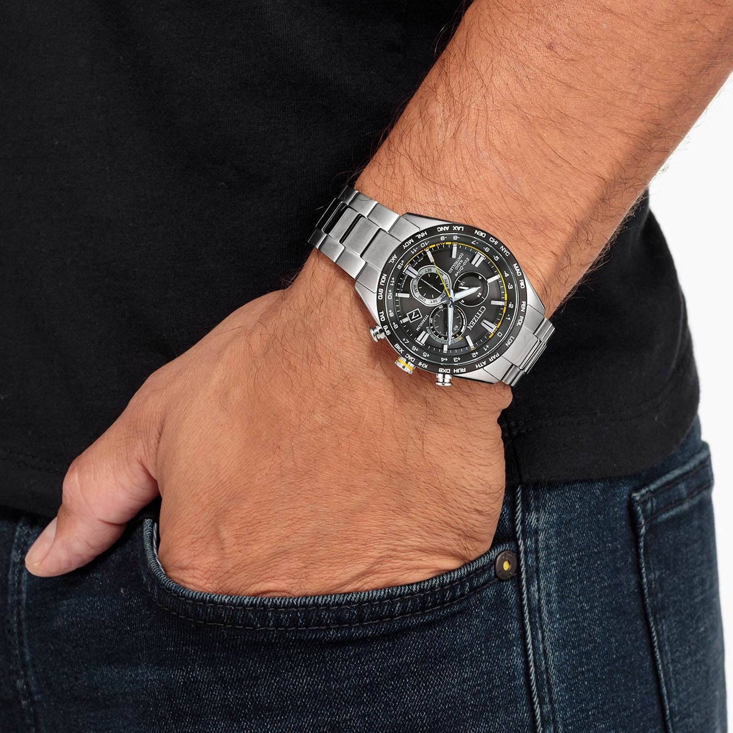 Citizen Radio Controlled Super Titanium Herrenuhr