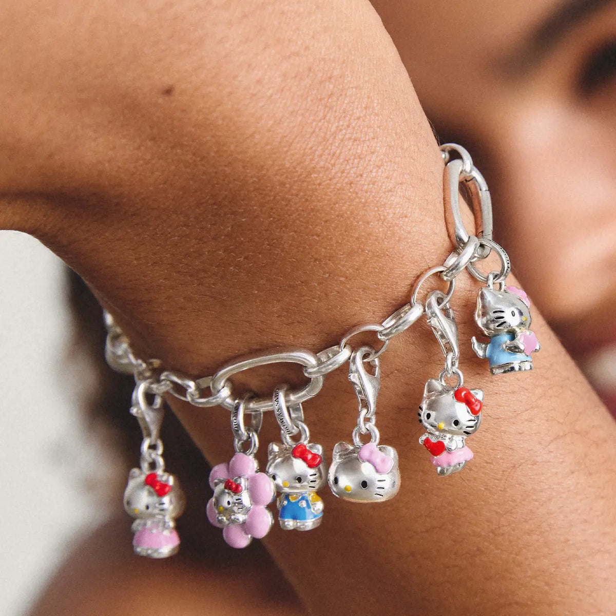 Thomas Sabo Hello Kitty Charm Blau – Connect
