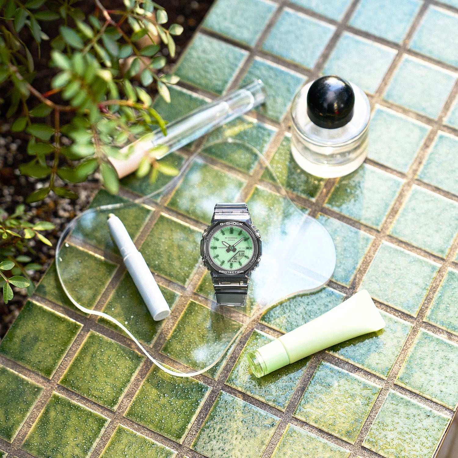 CASIO G-SHOCK Classic GMA-P2100 Damenuhr